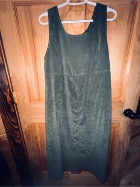 White Stag Olive Green Sleeveless Shift Dress